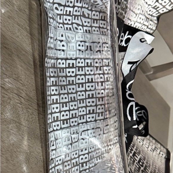 Bebe Transparent Tote with Black and White Details - Picture 4 of 4